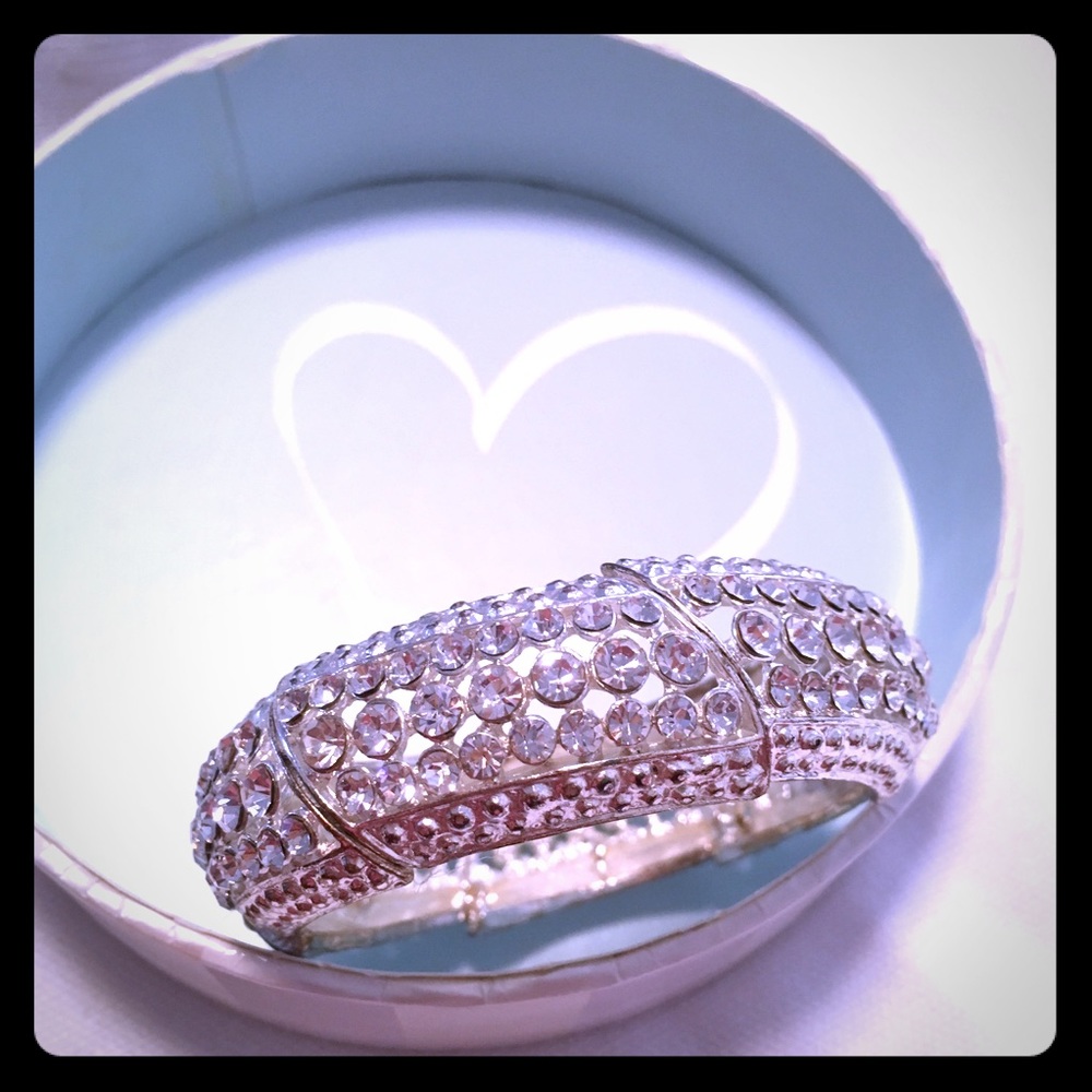 (2 for $20) Absolutely Stunning Bridal bracelet